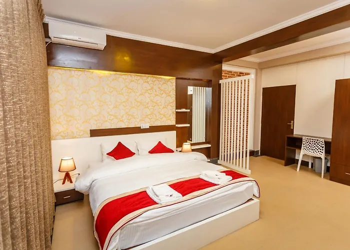 Aparthotel Feel Like Nepal 4*